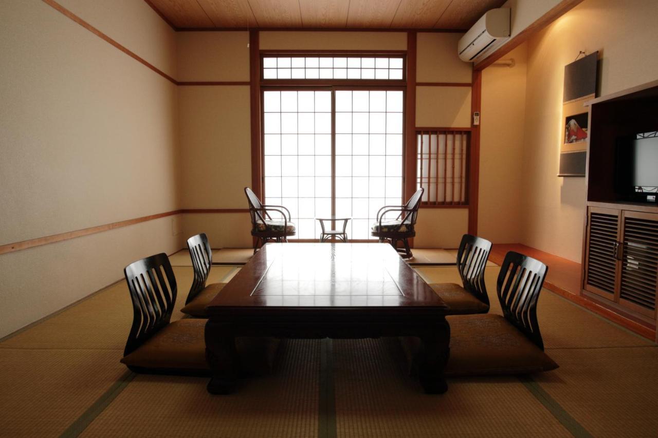 Kikuchi Grand Hotel Buitenkant foto
