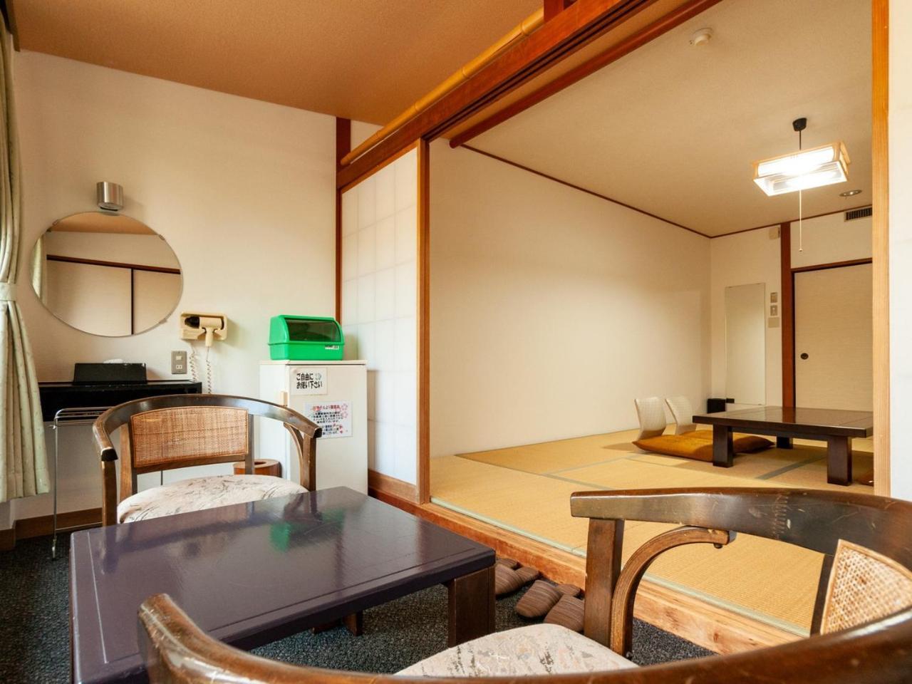 Kikuchi Grand Hotel Buitenkant foto