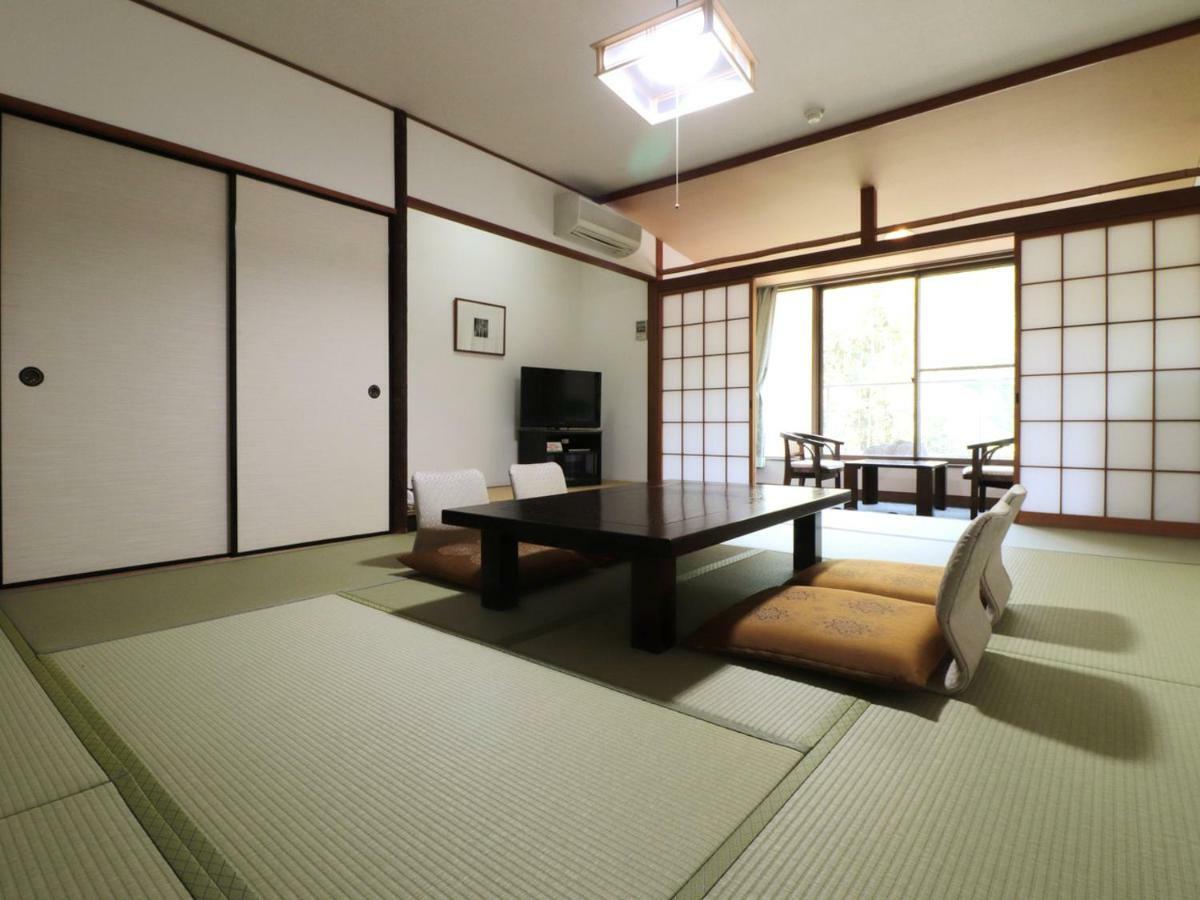 Kikuchi Grand Hotel Buitenkant foto