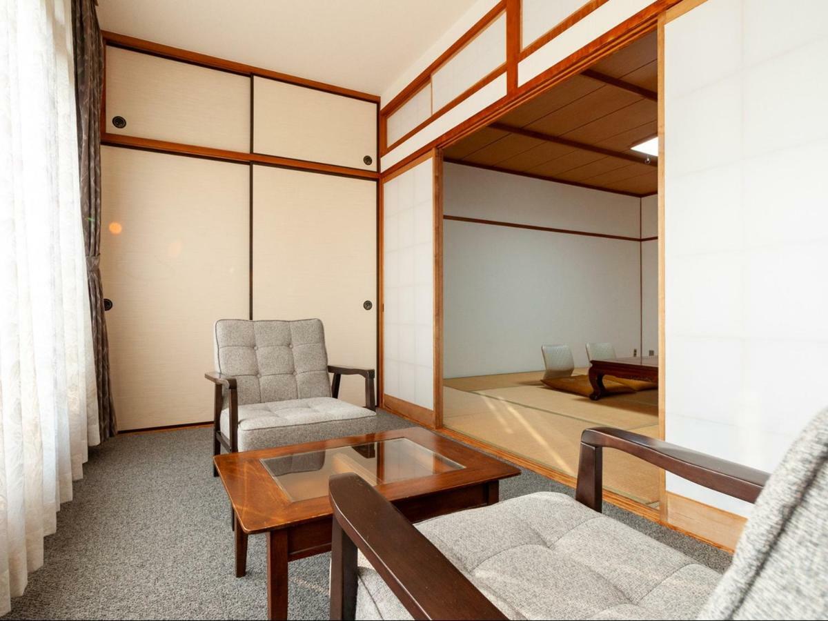 Kikuchi Grand Hotel Buitenkant foto