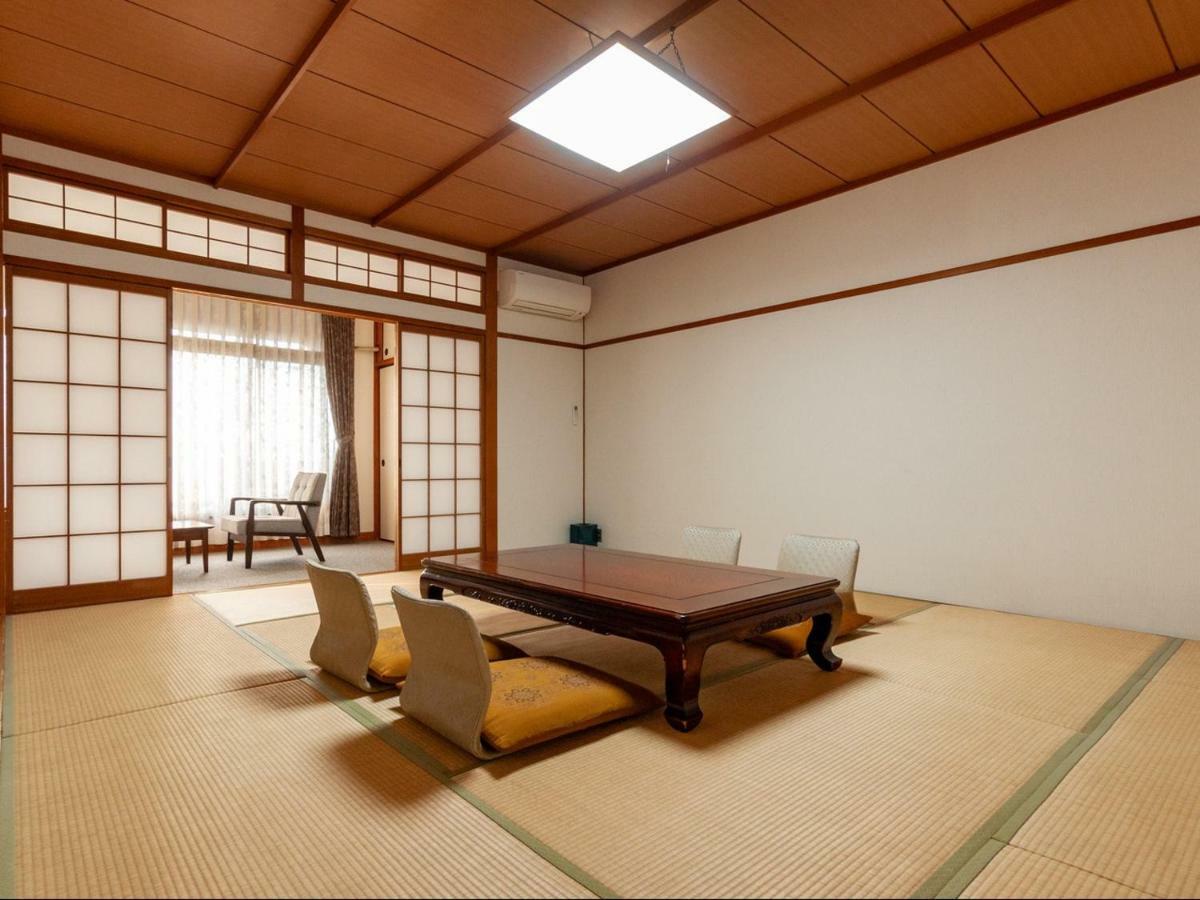 Kikuchi Grand Hotel Buitenkant foto